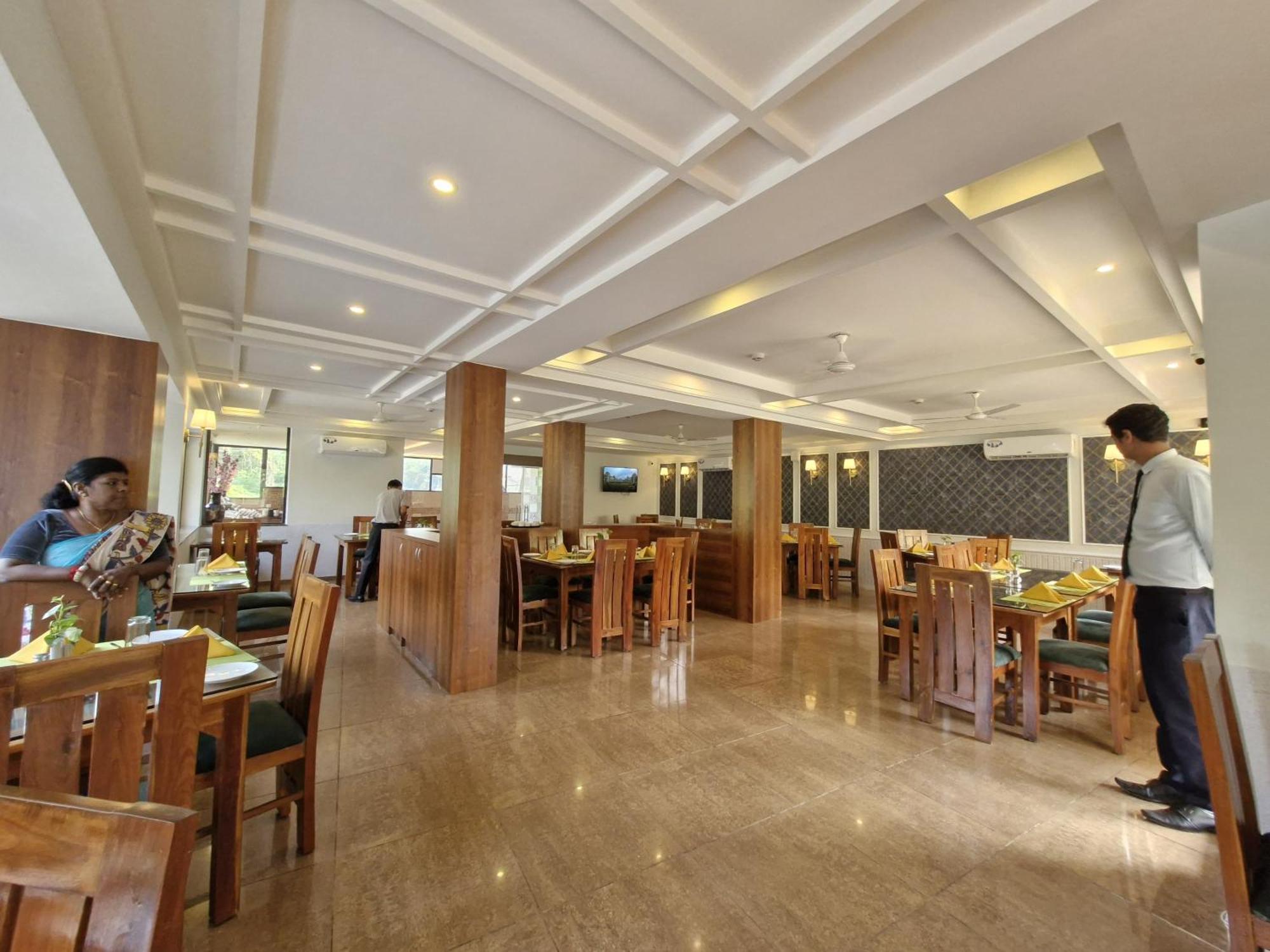 Golden Landmark Green Valley Beach Resort 도나폴라 외부 사진